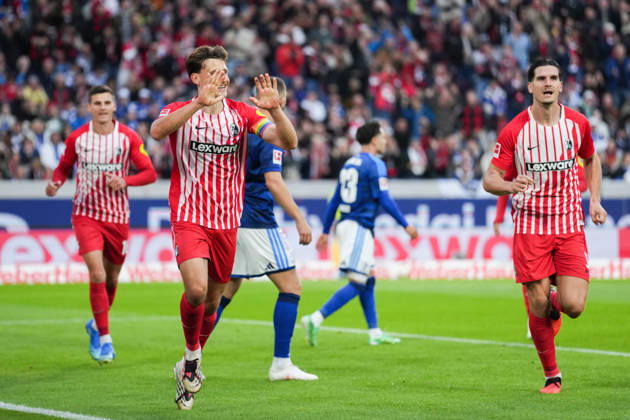 1. Bundesliga: SC Freiburg vs FC Schalke 04, 11.10.2026 Torjubel zum 1:0 durch Maximilian Eggestein (SC Freiburg, 8) 1. Bundesliga: SC Freiburg vs FC Schalke 04, Europa-Park-Stadion, 11.10.2026 DFB DFL REGULATIONS PROHIBIT ANY USE OF PHOTOGRAPHS AS IMAGE SEQUENCES AND OR QUASI-VIDEO. Copyright: xBEAUTIFULxSPORTS Boscox
