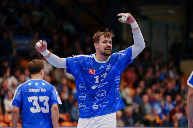 2. Handball-Bundesliga - 7. Spieltag: Dessau-Roßlauer HV 06 - VfL Lübeck-Schwartau Valentin Neagu (Dessau-Roßlauer HV 06, 13) jubelt am 11.10.2026 in der Anhalt-Arena, Dessau-Roßlau (Sachsen-Anhalt) Dessau-Roßlau Anhalt-Arena Sachsen-Anhalt Deutschland