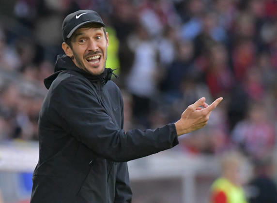 11.10.2026, xblx, Fussball 1.Bundesliga, SC Freiburg - FC Schalke 04 v.l. Trainer Julian Schuster (SC Freiburg) (DFL DFB REGULATIONS PROHIBIT ANY USE OF PHOTOGRAPHS as IMAGE SEQUENCES and or QUASI-VIDEO) Freiburg