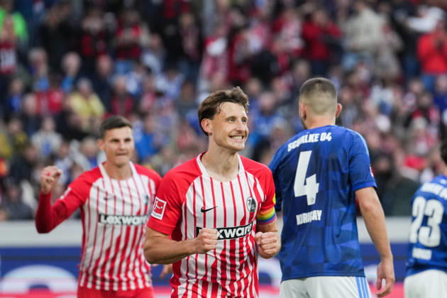 1. Bundesliga: SC Freiburg vs FC Schalke 04, 11.10.2026 Torjubel zum 1:0 durch Maximilian Eggestein (SC Freiburg, 8) 1. Bundesliga: SC Freiburg vs FC Schalke 04, Europa-Park-Stadion, 11.10.2026 DFB DFL REGULATIONS PROHIBIT ANY USE OF PHOTOGRAPHS AS IMAGE SEQUENCES AND OR QUASI-VIDEO. Copyright: xBEAUTIFULxSPORTS Boscox