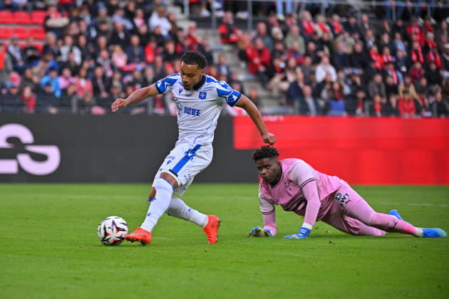 Stade Rennais FC v AJ Auxerre - Ligue 1 McDonald s 2026 2027 Cameron ARCHER of AJ Auxerre scores a goal during Ligue 1 McDonald s match between Rennes and Auxerre at Roazhon Park on October 11, 2026 in Rennes, France. Rennes France  Copyright: xIconxSportx 776573388