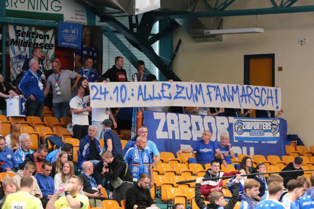 11.10.2026 Handball Herren 2026 2027 2. Handball-Bundesliga 7. Spieltag Dessau-Roßlauer HV 06 - VfL Lübeck-Schwartau Anhalt Arena Dessau Die Fanszene des DRHV 06 ruft zu einem Fanmarsch am 24.10.2026 vor dem Derby gegen den SC DHfK Leipzig auf. Dessau-Roßlau Sachsen-Anhalt Deutschland