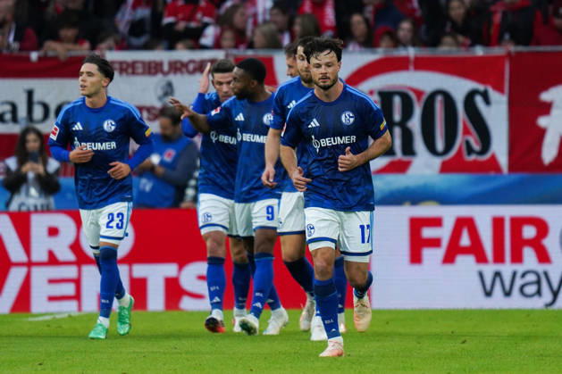 1. Bundesliga: SC Freiburg vs FC Schalke 04, 11.10.2026 Torjubel zum 1:1 durch Adrian Gantenbein (FC Schalke 04, 17) 1. Bundesliga: SC Freiburg vs FC Schalke 04, Europa-Park-Stadion, 11.10.2026 DFB DFL REGULATIONS PROHIBIT ANY USE OF PHOTOGRAPHS AS IMAGE SEQUENCES AND OR QUASI-VIDEO. Copyright: xBEAUTIFULxSPORTS Boscox