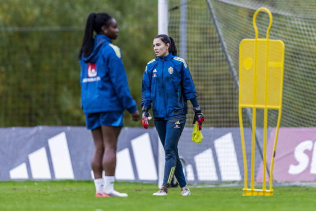 261011 Zecira MuÅ¡ovic of Sweden during a training session on October 11, 2026 in Stockholm. Photo: Caisa Rasmussen BILDBYRAN COP 353 CR0079 fotboll football soccer fotball träning practice training sverige sweden dam bbeng Copyright: CAISAxRASMUSSEN BB261011CR042