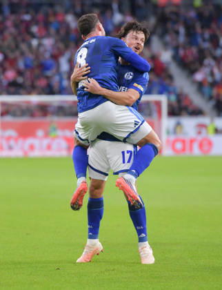 11.10.2026, xblx, Fussball 1.Bundesliga, SC Freiburg - FC Schalke 04 v.l. Robin Gosens (FC Schalke 04), Adrian Gantenbein (FC Schalke 04), Goal scored, Tor zum 1:1, celebrate the goal, Torjubel , Jubel, jubeln, jubelt, (DFL DFB REGULATIONS PROHIBIT ANY USE OF PHOTOGRAPHS as IMAGE SEQUENCES and or QUASI-VIDEO) Freiburg