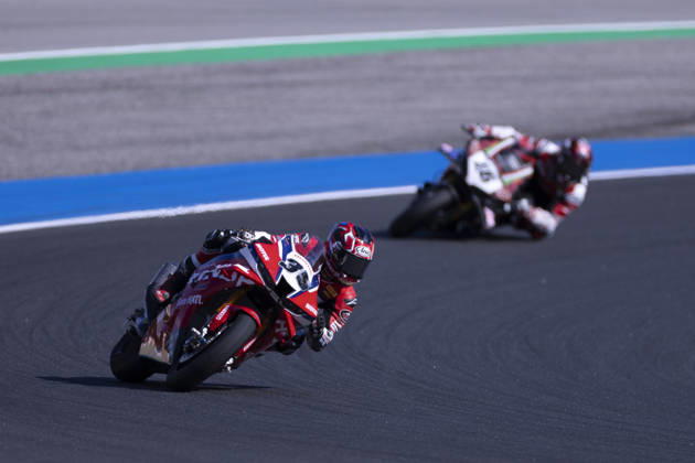 October 11, 2026, Cascais, Lisboa, Portugal: ESTORIL, PORTUGAL - OCTOBER 11: Somkiat Chantra of Thailand and Honda HRC competes during the Race 2 during day three of the World Superbikes Estoril Round at Circuito Estoril on October 11, 2026 in Estoril, Portugal Cascais Portugal - ZUMAl192 20261011_zsp_l192_153 Copyright: xMiguelxLemosx