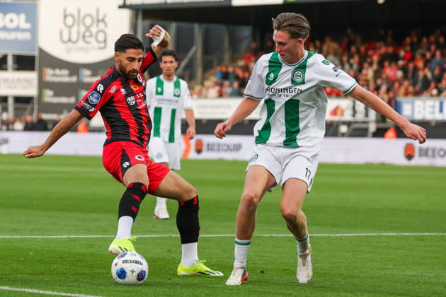 2026-10-11 Excelsior Rotterdam v FC Groningen - Dutch Eredivisie ROTTERDAM, NETHERLANDS - OCTOBER 11: Alireza Jahanbakhsh of Excelsior Rotterdam is challenged by David van der Werff of FC Groningen during the Dutch Eredivisie match between Excelsior Rotterdam and FC Groningen at Stadion Woudestein on October 11, 2026 in Rotterdam, Netherlands. Rotterdam Stadion Woudestein Netherlands Content not available for redistribution in The Netherlands directly or indirectly through any third parties. Copyright: xHansxvanxderxValkx