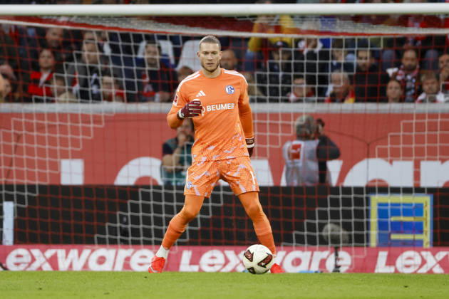 Loris Karius (FC Schalke, 01) am Ball , Deutschland, Fussball, 1. Bundesliga, 5.Spieltag, 2026 2027, SC Freiburg vs. FC Schalke 04, 11.10.2026, Freiburg im Breisgau Europa-Park Stadion Deutschland Copyright: xGrantxHubbsx