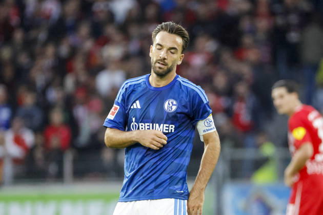 Kenan Karaman (FC Schalke, 19) , Deutschland, Fussball, 1. Bundesliga, 5.Spieltag, 2026 2027, SC Freiburg vs. FC Schalke 04, 11.10.2026, Freiburg im Breisgau Europa-Park Stadion Deutschland Copyright: xGrantxHubbsx