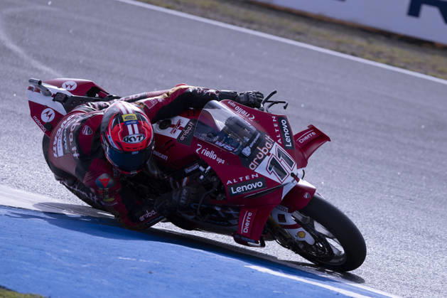 October 11, 2026, Cascais, Lisboa, Portugal: ESTORIL, PORTUGAL - OCTOBER 11: Nicolo Bulega of Italy and Aruba.it Racing - Ducati competes during the Race 2 during day three of the World Superbikes Estoril Round at Circuito Estoril on October 11, 2026 in Estoril, Portugal Cascais Portugal - ZUMAl192 20261011_zsp_l192_190 Copyright: xMiguelxLemosx
