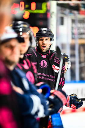 Cole Maier (Iserlohn Roosters, 14), GER, Iserlohn Roosters vs. Grizzlys Wolfsburg, Eishockey, Penny-DEL, 08. Spieltag, Spielzeit 2026 2027, 11.10.2026, GER, Iserlohn Roosters vs. Grizzlys Wolfsburg, Eishockey, Penny-DEL, 08. Spieltag, Spielzeit 2026 2027, 11.10.2026 Iserlohn Copyright: xJonasxBrockmann Eibner-Pressefotox EP_JBN