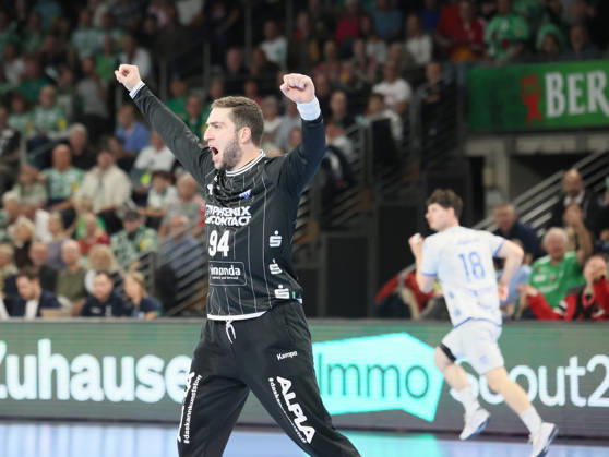 GER HBL Saison 2026 2027 FÜCHSE Berlin vs. TBV Lemgo, 11.10.26, MAX-SCHMELING-HALLE, Berlin, Domenico EBNER (TBV Lemgo Lippe 94) jubelt nach erfolgreicher Parade, Torhüter, Schrei, Emotion