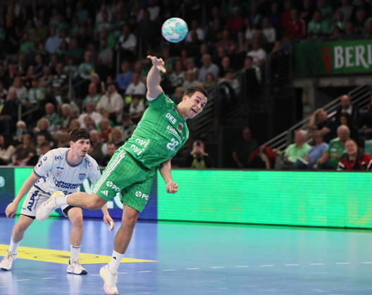 GER HBL Saison 2026 2027 FÜCHSE Berlin vs. TBV Lemgo, 11.10.26, MAX-SCHMELING-HALLE, Berlin, Tim FREIHÖFER (Füchse Berlin 20), Siebenmeter, Strafwurf