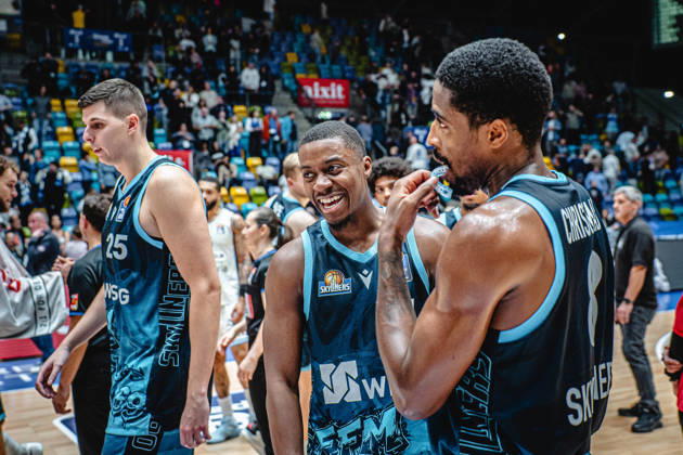 11.10.2026, xhfmx, Basketball easyCredit BBL Bundesliga, Frankfurt Skyliners - Veolia Towers Hamburg v.l. Jacob Knauf (Skyliners Frankfurt), Isaiah Swope (Skyliners Frankfurt), William Christmas (Skyliners Frankfurt) Frankfurt am Main