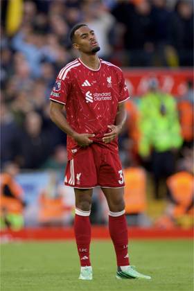 RECORD DATE NOT STATED Football - FA Premier League - Liverpool FC v Manchester City FC LIVERPOOL, ENGLAND - Sunday, October 11, 2026: Liverpool s Ryan Gravenberch reacts to receiving a red card following a second yellow during the FA Premier League match between Liverpool FC and Manchester City FC at Anfield. (Photo by David Rawcliffe Propaganda) LIVERPOOL Anfield MERSEYSIDE ENGLAND  Copyright: xDavidxRawcliffex 2026-10-11-Liverpool_v_Man_City-080