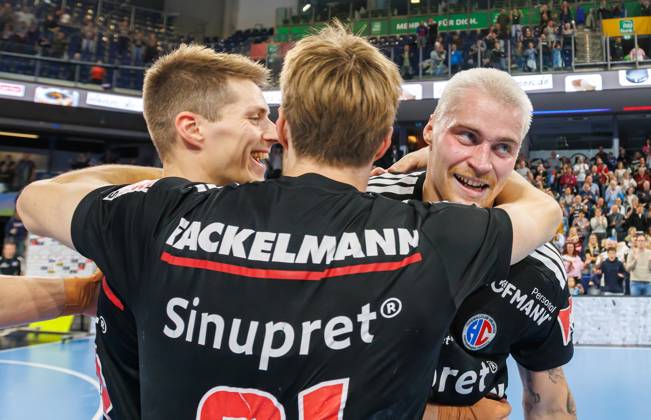 11.10.2026 - Handball - 1. Bundesliga OPEL HBL - Saison 2026 2027 - 08. Spieltag: HC Erlangen Metropolregion Nürnberg HCE - MT Melsungen - DaMa - xdaxmax - Jubel Freude nach Spielende - Viggo Kristjansson (73, HC Erlangen HCE ) Christopher Bissel (21, HC Erlangen HCE ) Marek Nissen (6, HC Erlangen HCE )