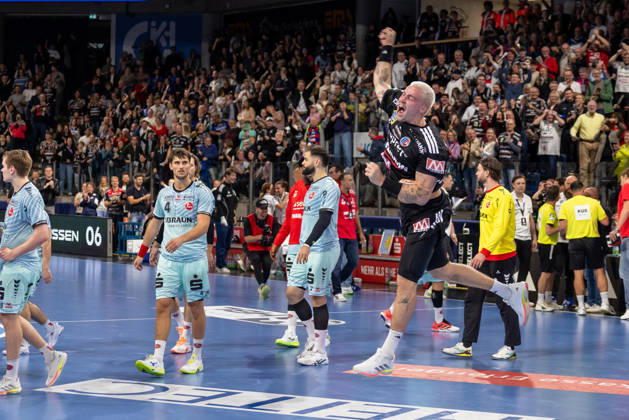 Sprung und Jubel beim Torschuetzen des Siegtores Marek Nissen (HC Erlangen, 06). GER, HC Erlangen vs. MT Melsungen, Handball, Opel Handball-Bundesliga, 8. Spieltag, Spielzeit 2026 2027, 11.10.2026 GER, HC Erlangen vs. MT Melsungen, Handball, Opel Handball-Bundesliga, 8. Spieltag, Spielzeit 2026 2027, 11.10.2026 Nuernberg Copyright: xEibner-Pressefoto ArdanxFuessmanx EP_AFN