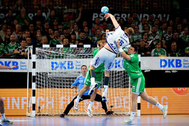 11.10.2026, GER Deutschland, Handball, 1.Bundesliga, 27.08.2026, Saison 2026 2027, Berlin, Fuechse Berlin vs TBV Lemgo Lippe Palicka, Andreas ( Fuechse Berlin 12 ), Simak, Frederik ( Fuechse Berlin 9 ), Max Darj ( Fuechse Berlin 5 ), Niels Versteijnen ( Lemgo 25 ) nordphoto GmbH Engler Berlin Max-Schmeling-Halle Berlin Deutschland Copyright: xNordphotox xEnglerx