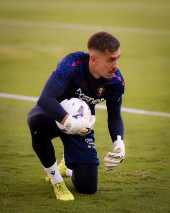 ESP: LaLiga EA Sports Real Betis v CA Osasuna Aitor Fernandez of Osasuna warms up during LaLiga EA Sports match between Real Betis v CA Osasuna played at Benito Villamarin Stadium, Seville on October 11 2026 in Spain Spain Soccer Copyright: xAgenciaxLOFx