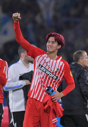 11.10.2026, xblx, Fussball 1.Bundesliga, SC Freiburg - FC Schalke 04 v.l. Keisuke Goto (SC Freiburg) (DFL DFB REGULATIONS PROHIBIT ANY USE OF PHOTOGRAPHS as IMAGE SEQUENCES and or QUASI-VIDEO) Freiburg