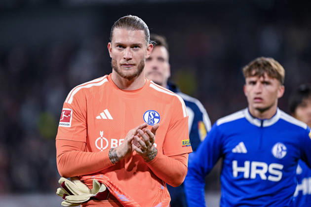 11.10.2026, Fussball, Saison 2026 2027, Bundesliga, SC Freiburg - FC Schalke 04, Die Spieler des FC Schalke 04 sind nach Spielschluss enttäuscht, Torwart Loris Karius (FC Schalke 04) xRHR-FOTO YYx Copyright: KROEGER RHR-FOTOx RHR-FOTO YY