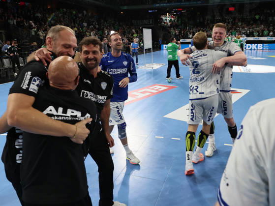GER HBL Saison 2026 2027 FÜCHSE Berlin vs. TBV Lemgo, 11.10.26, MAX-SCHMELING-HALLE, Berlin, Freude und Ausgelassenheit beim TBV Lemgo-Lippe, Auswärtssieg