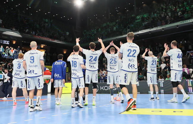 GER HBL Saison 2026 2027 FÜCHSE Berlin vs. TBV Lemgo, 11.10.26, MAX-SCHMELING-HALLE, Berlin, Dank an die Fans des TBV Lemgo-Lippe, Fanblock