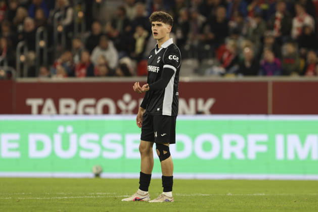 Janne Berner (SC Verl) gestikuliert, Gestik waehrend des Spiels der 3. Liga zwischen Fortuna Duesseldorf und SC Verl, Merkur Spiel-Arena am 11. October 2026 in Duesseldorf, Deutschland. (Foto von Oliver Kaelke DeFodi Images) +++ Janne Berner (SC Verl) gestures during the 3. Liga match between Fortuna Duesseldorf and SC Verl at Merkur Spiel-Arena on October 11, 2026 in Dusseldorf, Germany. (Photo by Oliver Kaelke DeFodi Images) DFB DFL REGULATIONS PROHIBIT ANY USE OF PHOTOGRAPHS AS IMAGE SEQUENCES AND OR QUASI-VIDEO. (Photo by Oliver Kaelke DeFodi Images) -