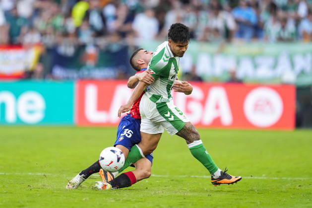 October 11, 2026, Sevilla, Sevilla, Spain: Cucho Hernandez of Real Betis Balompie and Unai Santos of CA Osasuna in action during the Spanish league, LaLiga EA Sports, football match played between Real Betis and CA Osasuna at La Cartuja stadium on October 11, 2026, in Sevilla, Spain. Real Betis V CA Osasuna - LaLiga EA Sports  - ZUMAa181 20261011_zaa_a181_246 Copyright: xJoaquinxCorcherox