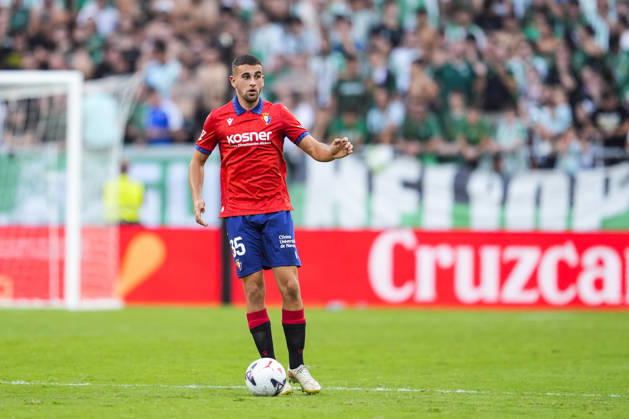 October 11, 2026, Sevilla, Sevilla, Spain: Unai Santos of CA Osasuna in action during the Spanish league, LaLiga EA Sports, football match played between Real Betis and CA Osasuna at La Cartuja stadium on October 11, 2026, in Sevilla, Spain. Real Betis V CA Osasuna - LaLiga EA Sports - ZUMAa181 20261011_zaa_a181_265 Copyright: xJoaquinxCorcherox