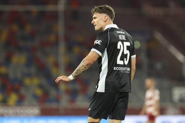Tim Heike (SC Verl) gestikuliert, Gestik waehrend des Spiels der 3. Liga zwischen Fortuna Duesseldorf und SC Verl, Merkur Spiel-Arena am 11. October 2026 in Duesseldorf, Deutschland. (Foto von Oliver Kaelke DeFodi Images) +++ Tim Heike (SC Verl) gestures during the 3. Liga match between Fortuna Duesseldorf and SC Verl at Merkur Spiel-Arena on October 11, 2026 in Dusseldorf, Germany. (Photo by Oliver Kaelke DeFodi Images) DFB DFL REGULATIONS PROHIBIT ANY USE OF PHOTOGRAPHS AS IMAGE SEQUENCES AND OR QUASI-VIDEO. (Photo by Oliver Kaelke DeFodi Images) -