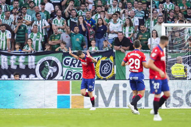 October 11, 2026, Sevilla, Sevilla, Spain: Raul Garcia of CA Osasuna celebrates a goal during the Spanish league, LaLiga EA Sports, football match played between Real Betis and CA Osasuna at La Cartuja stadium on October 11, 2026, in Sevilla, Spain. Real Betis V CA Osasuna - LaLiga EA Sports  - ZUMAa181 20261011_zaa_a181_283 Copyright: xJoaquinxCorcherox