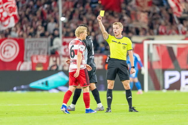 Andreas Mueller (Fortuna Düsseldorf, 06) sieht die Gelbe Karte von Sebastian Hilsberg (Schiedsrichter) Fortuna Duesseldorf vs. SC Verl, Fussball, 3.Liga, 8.Spieltag, Saison 2026 27, 12.10.2026, DFL REGULATIONS PROHIBIT ANY USE OF PHOTOGRAPHS AS IMAGE SEQUENCES AND OR QUASI-VIDEO, Fortuna Duesseldorf vs. SC Verl, Fussball, 3.Liga, 8.Spieltag, Saison 2026 27, 12.10.2026 Düsseldorf Copyright: xEibner-Pressefoto LukasxBaldygax EP_LBA