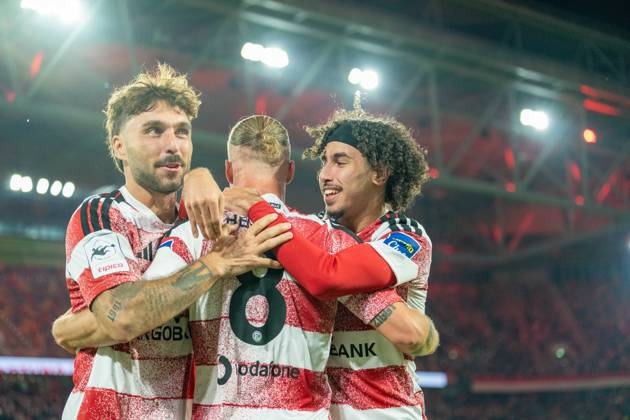 Fabian Schleusener (Fortuna Düsseldorf, 24), Jorrit Hendrix (Fortuna Düsseldorf, 08) und Anas Slimani (Fortuna Düsseldorf, 34) jubeln Fortuna Duesseldorf vs. SC Verl, Fussball, 3.Liga, 8.Spieltag, Saison 2026 27, 12.10.2026, DFL REGULATIONS PROHIBIT ANY USE OF PHOTOGRAPHS AS IMAGE SEQUENCES AND OR QUASI-VIDEO, Fortuna Duesseldorf vs. SC Verl, Fussball, 3.Liga, 8.Spieltag, Saison 2026 27, 12.10.2026 Düsseldorf Copyright: xEibner-Pressefoto LukasxBaldygax EP_LBA
