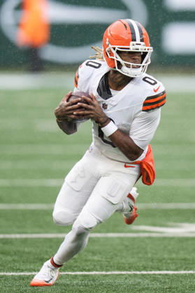 NFL, American Football Herren, USA 2026: Browns Vs Jets OCT 11 Oct 11, 2026; East Rutherford, NJ, USA; Cleveland Browns wide receiver Isaiah Bond (0) runs with the ball after the catch during an NFL game against the New York Jets at MetLife Stadium. Mandatory Credit: Chris Szagola-Cal Media (Credit Image: Â Chris Szagola Cal Sport Media) East Rutherford Nj USA EDITORIAL USE ONLY Copyright: xx ZUMA-20261011_zma_c04_056.jpg ChrisxSzagolax csmphotothree533294