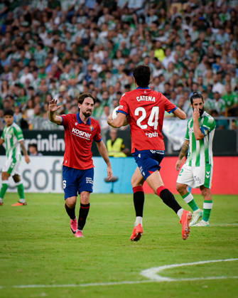 ESP: LaLiga EA Sports Real Betis v CA Osasuna Raul Garcia of Osasuna scores goal and Alejandro Catena of Osasuna makes assistant and celebrates during LaLiga EA Sports match between Real Betis v CA Osasuna played at Benito Villamarin Stadium, Seville on October 11 2026 in Spain Spain Soccer Copyright: xAgenciaxLOFx