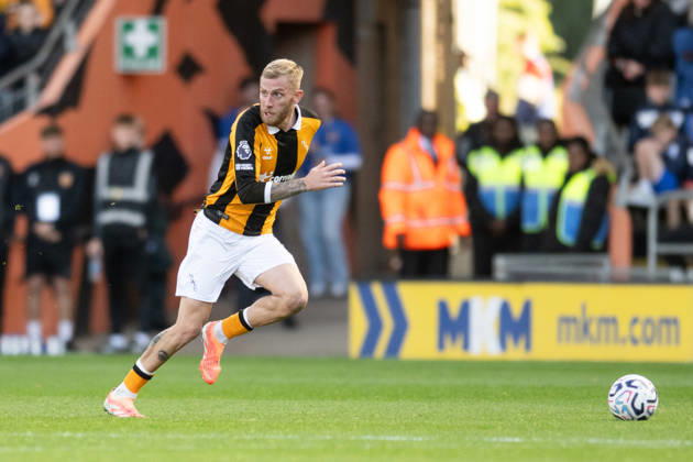 Hull City v Everton Premier League Oliver McBurnie of Hull City during the Premier League match between Hull City and Everton at the MKM Stadium, Hull. 11 10 2026 UK Newspapers OUT Copyright: xMattxWilkinsonx FIL-24041-0194