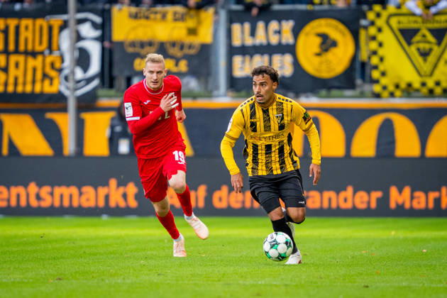 Mehdi Loune (Alemannia Aachen, 10) und Meiko Sponsel (FC Viktoria Koeln, 19) TSV Alemannia Aachen vs. FC Viktoria Koeln, Fussball, 3. Liga, 8. Spieltag, Saison 2026 2027, 11.10.2026 DFB REGULATIONS PROHIBIT ANY USE OF PHOTOGRAPHS AS IMAGE SEQUENCES AND OR QUASI-VIDEO TSV Alemannia Aachen vs. FC Viktoria Koeln, Fussball, 3. Liga, 8. Spieltag, Saison 2026 2027, 11.10.2026 Aachen Copyright: xEibner-Pressefoto J.xDerondeaux EP_JDU