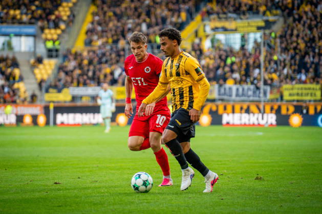 Mehdi Loune (Alemannia Aachen, 10) und David Otto (FC Viktoria Koeln, 10) TSV Alemannia Aachen vs. FC Viktoria Koeln, Fussball, 3. Liga, 8. Spieltag, Saison 2026 2027, 11.10.2026 DFB REGULATIONS PROHIBIT ANY USE OF PHOTOGRAPHS AS IMAGE SEQUENCES AND OR QUASI-VIDEO TSV Alemannia Aachen vs. FC Viktoria Koeln, Fussball, 3. Liga, 8. Spieltag, Saison 2026 2027, 11.10.2026 Aachen Copyright: xEibner-Pressefoto J.xDerondeaux EP_JDU