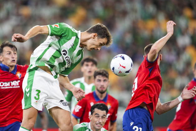 October 11, 2026, Sevilla, Sevilla, Spain: Diego Llorente of Real Betis Balompie in action during the Spanish league, LaLiga EA Sports, football match played between Real Betis and CA Osasuna at La Cartuja stadium on October 11, 2026, in Sevilla, Spain. Sevilla Spain - ZUMAa181 20261011_zaa_a181_328 Copyright: xJoaquinxCorcherox