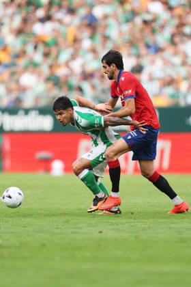 Real Betis and CA Osasuna - LaLiga EA Sports SEVILLA, SPAIN - OCTOBER 11: Cucho Hernandez of Real Betis in action of Real Betis Balompie during the LaLiga EA Sports 2026 27 match between Real Betis and CA Osasuna at La Cartuja Stadium on October 11, 2026 in Sevilla, Spain. (Photo by Rafael Roman Photo Players Images Magara Press) Sevilla La Cartuja Stadium Spain Copyright: xRafaelxRomanx