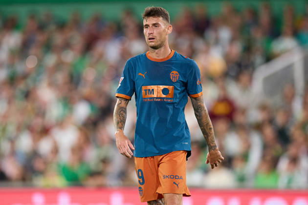 October 11, 2026, Santander, Cantabria, Spain: Dani Raba of Valencia CF looks on during the LaLiga EA Sports match between Real Racing Club de Santander and Valencia CF at Campos de de El Sardinero on October 11, 2026, in Santander, Spain. Santander Spain - ZUMAa181 20261011_zaa_a181_368 Copyright: xRicardoxLarreinax
