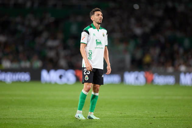 October 11, 2026, Santander, Cantabria, Spain: Ivan Martin of Real Racing Club de Santander looks on during the LaLiga EA Sports match between Real Racing Club de Santander and Valencia CF at Campos de de El Sardinero on October 11, 2026, in Santander, Spain. Santander Spain - ZUMAa181 20261011_zaa_a181_365 Copyright: xRicardoxLarreinax