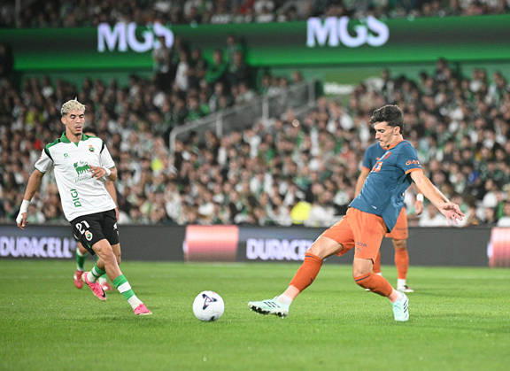 ESP: LaLiga EA Sports Racing Santander v Valencia CF Jose Luis Pepelu of Valencia CF during LaLiga EA Sports between Racing Santander v Valencia CF played at Campos de de El Sardinero Stadium in Cantabria on October 11, 2026 in Spain Spain Futbol Copyright: xAgenciaxLOFx