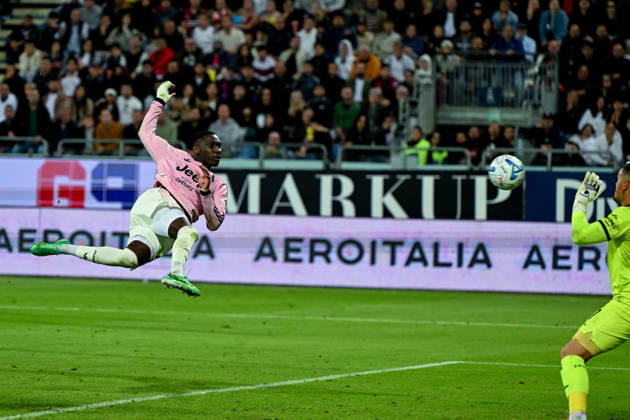 Juventus s Randal Kolo Muani in action during the Serie A soccer match between Cagliari Calcio and Juventus at the Unipol Domus in Cagliari, Sardinia - Sunday 11th october 2026. - Soccer Copyright: xGianlucaxZuddas LaPressex