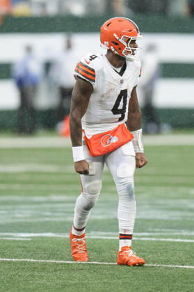 Oct 11, 2026; East Rutherford, NJ, USA; Cleveland Browns quarterback Deshaun Watson (4) reacts to his touchdown pass during an NFL, American Football Herren, USA game against the New York Jets at MetLife Stadium. Mandatory Credit: -Cal Media NFL 2026: Browns Vs Jets OCT 11  - ZUMAc04_ 20261011_zma_c04_086 Copyright: xChrisxSzagolax