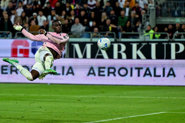 Juventus s Randal Kolo Muani in action during the Serie A soccer match between Cagliari Calcio and Juventus at the Unipol Domus in Cagliari, Sardinia - Sunday 11th october 2026. - Soccer Copyright: xGianlucaxZuddas LaPressex