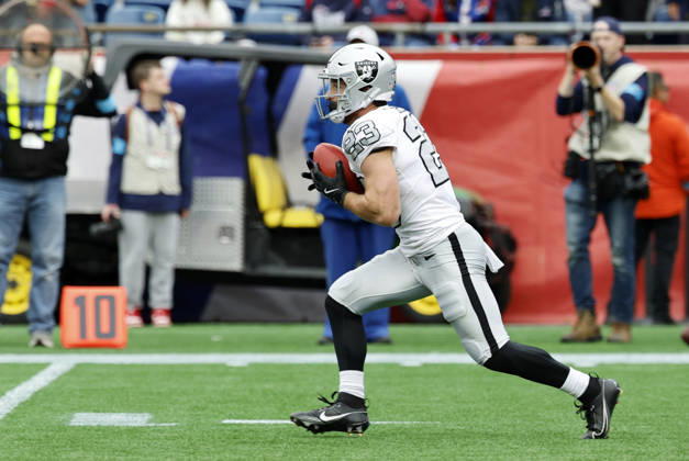 FOXBOROUGH, MA - OCTOBER 11: Dylan Laube 23 of the Las Vegas Raiders returns a kick during a game between the New England Patriots and the Las Vegas Raiders on October 11, 2026, at Gillette Stadium in Foxborough, Massachusetts. (Photo by Fred Kfoury III Icon Sportswire) NFL, American Football Herren, USA OCT 11 Raiders at Patriots EDITORIAL USE ONLY Icon482261011026