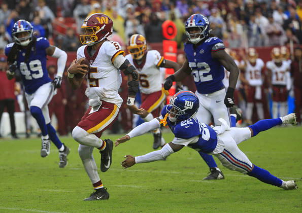 October 11, 2026: Washington Commanders QB 5 Jayden Daniels runs for a touchdown during the Washington Commanders game against the New York Giants at Northwest Stadium in Landover, MD. CSM Landover United States of America - ZUMAc04_ 20261011_zma_c04_104 Copyright: xJustinxCooperx