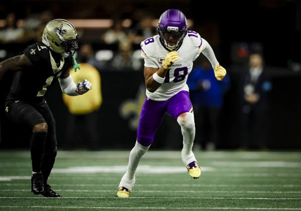 NEW ORLEANS, LA - OCTOBER 11: Justin Jefferson 18 of the Minnesota Vikings works against Kool-Aid McKinstry 1 of the New Orleans Saints during the first half of a game at Caesars Superdome on October 11, 2026, in New Orleans, Louisiana. (Photo by Derick Hingle Icon Sportswire) NFL, American Football Herren, USA OCT 11 Vikings at Saints EDITORIAL USE ONLY Icon126261011036